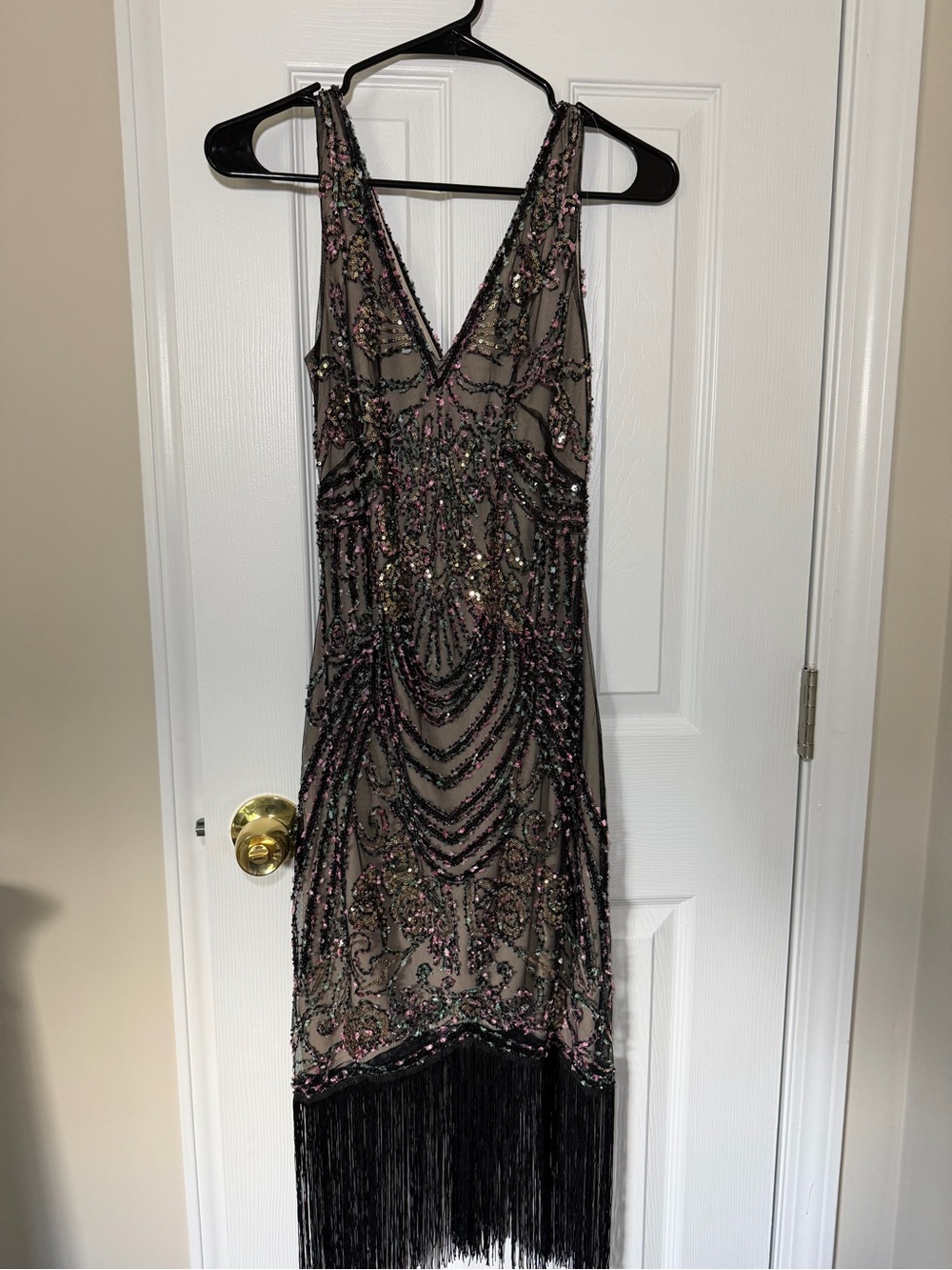 BABEYOND Embellished Black & Blush Fringe V-Neck Evening Dress - Gatsby Style